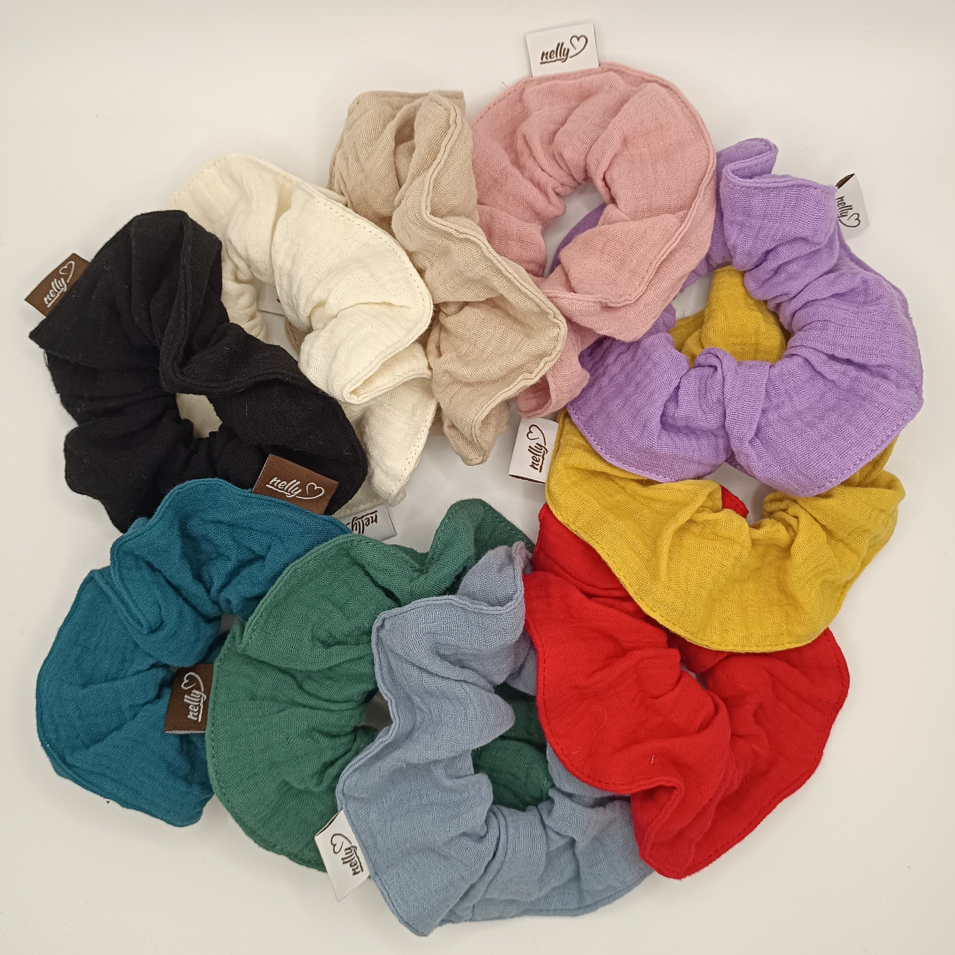 Mušelínová gumička scrunchie