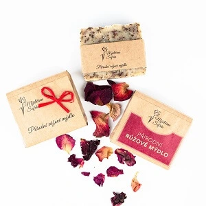 Přírodní růžové mýdlo