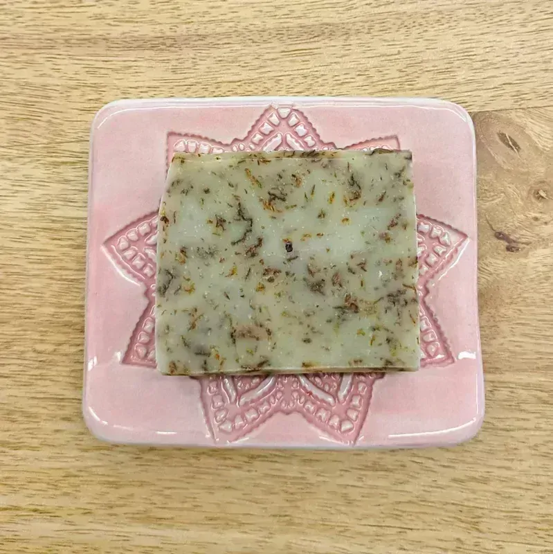 Růžová keramická mýdlenka s mandalou