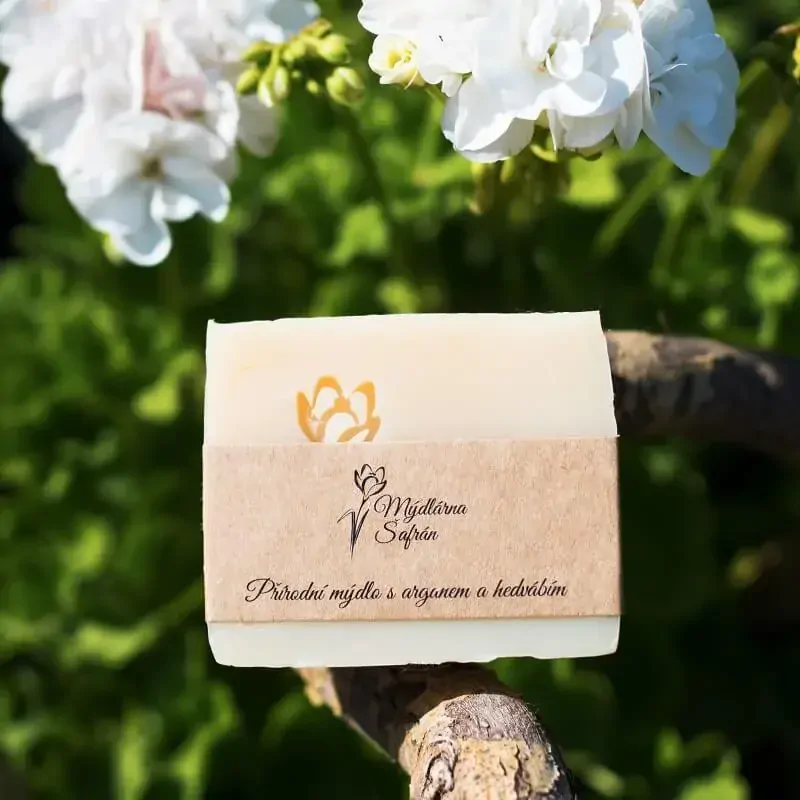 Přírodní pleťové mýdlo s arganovým olejem a hedvábím