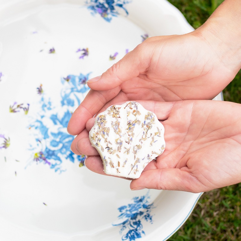 Levandulová šumivka do koupele